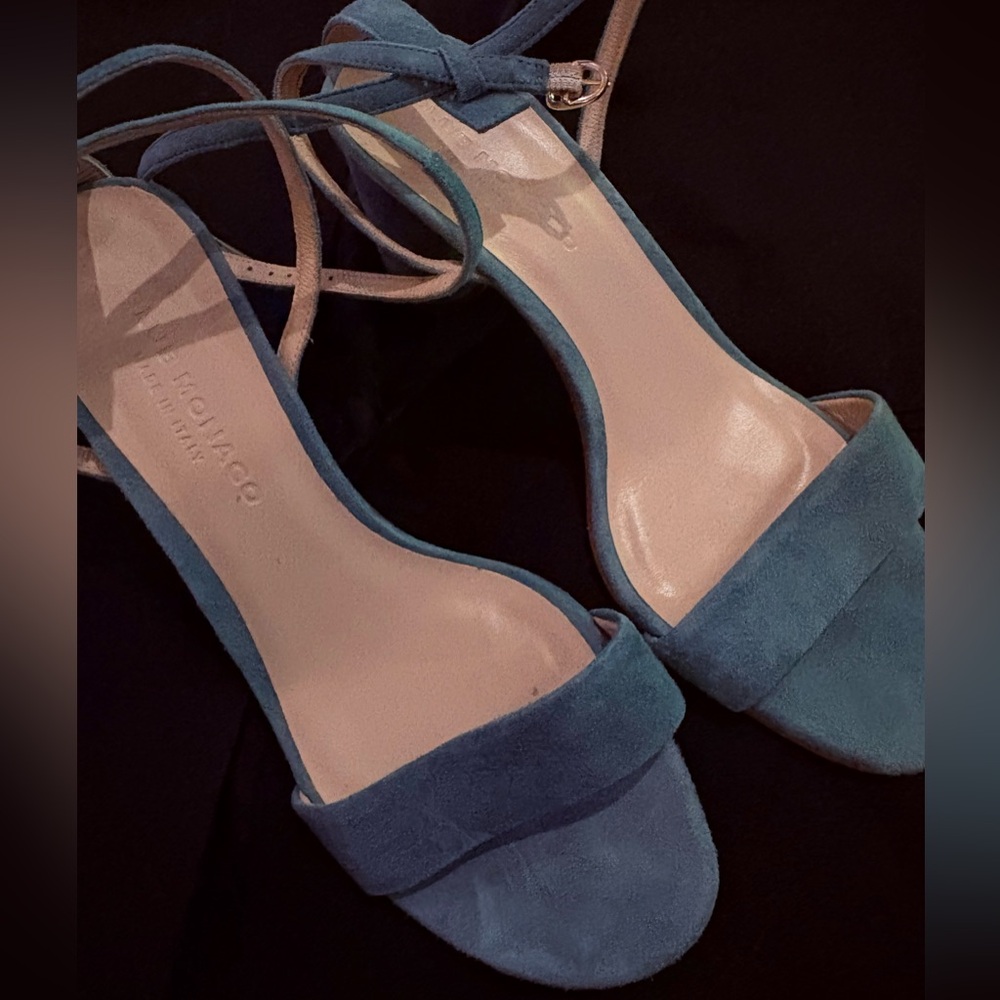 Club Monaco Teal Suede Lace-Up Sandals – Worn Once
Size: 37 1/2
